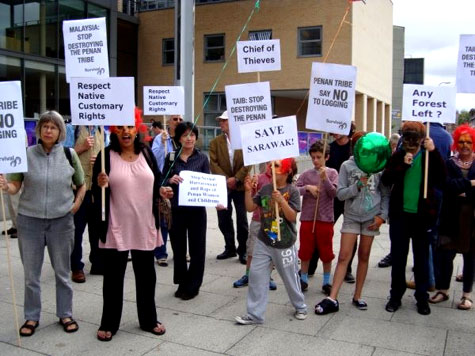 Oxford protest against taib