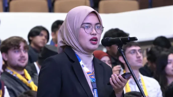 Ummi Umairah Bakhit against corruption